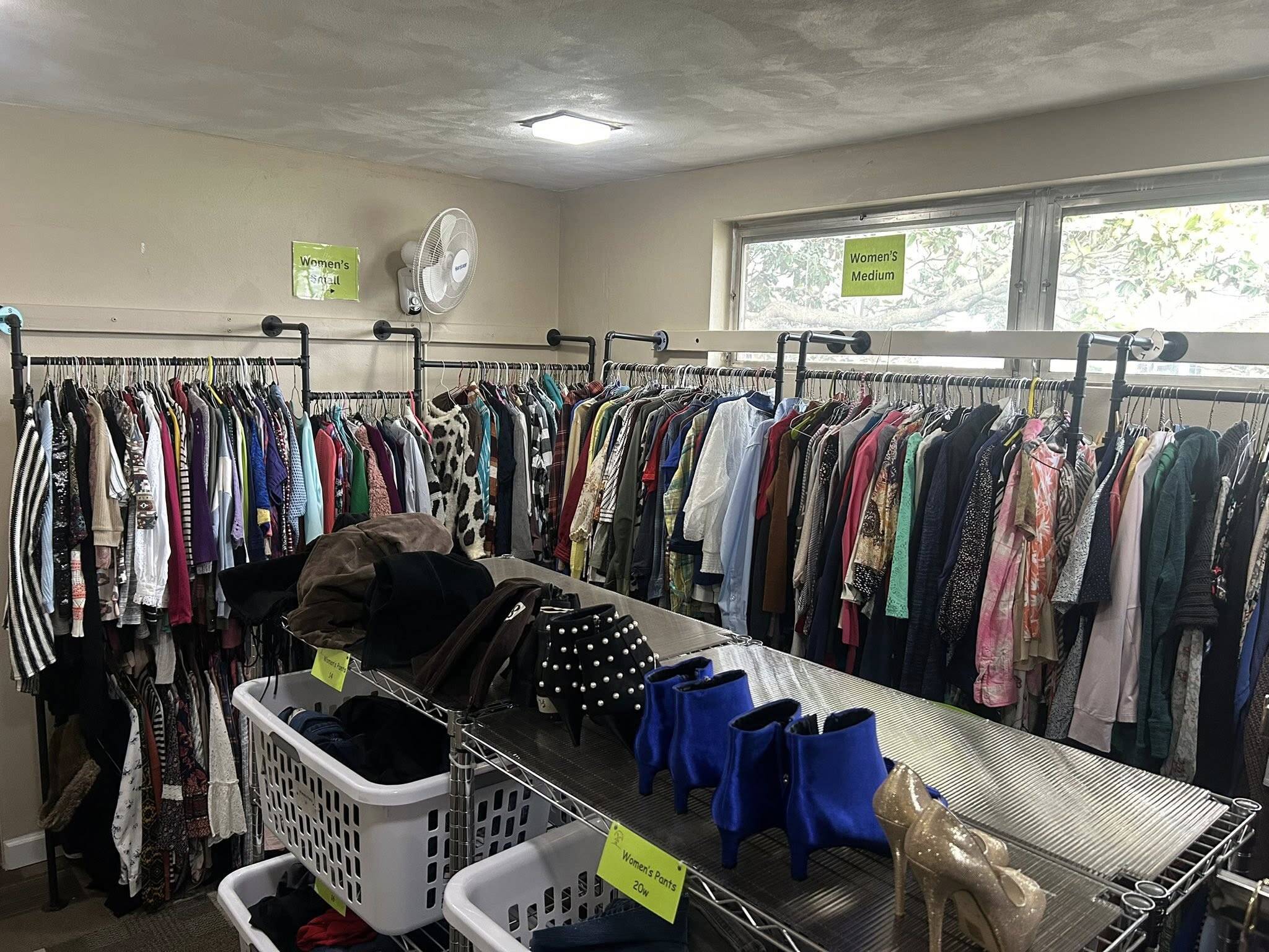 Holly’s store Community Store | Holly's House of Hope, Inc.